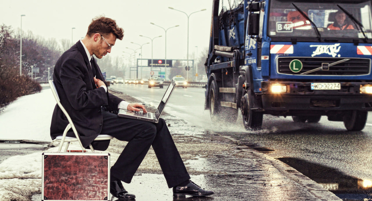 Alex Sheldon  / unsplash.com