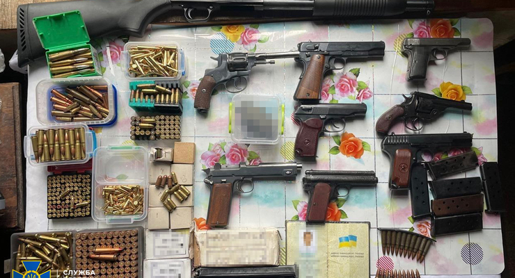 СБУ и полиция сорвали попытку продажи крупной партии оружия / ssu.gov.ua