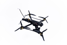 Здатний чекати на ціль до 14 діб: українські розробники створили "дрон-ждун"