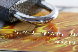 ПриватБанк продолжает бесплатную доставку карт клиентам