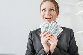 Зарплаты в Украине выросли на 23%: кому и где платят больше всего