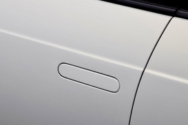 Небезпечно для життя: Китай заборонить приховані дверні ручки авто з 2027 року