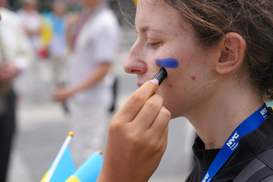 Украинцы до 23 лет, вернувшиеся после депортации, получат финансовую помощь