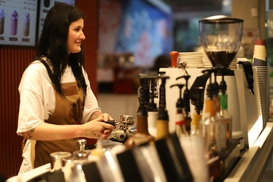 Работа есть: служба занятости трудоустроила 60 тыс. украинцев