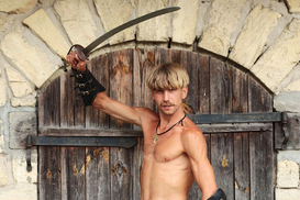 Скільки українських чоловіків мають статус тимчасового захисту в ЄС: кількість і країни