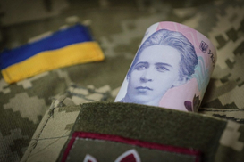 В Украине хотят внедрить боевые контракты: сроки службы и размер выплат