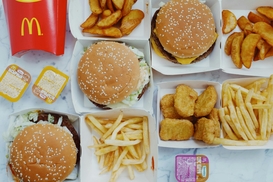 Ціни в McDonald's: популярні комбо в Україні подорожчали до 300 грн