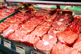Импорт свинины в Украины вырос в разы: откуда везут мясо