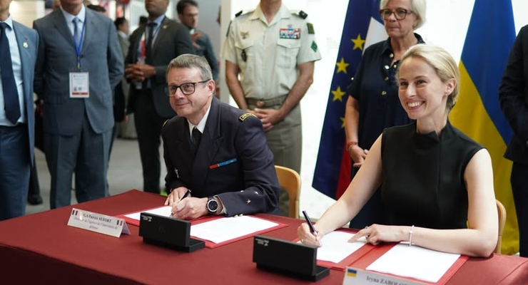 Olha Vasylets / Militarnyi
