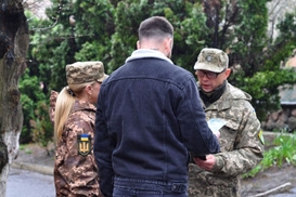 Может ли ТЦК провести админзадержание на дому: разъяснение юристов