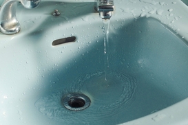 Нужно ли платить абонплату за воду, если никто не живет