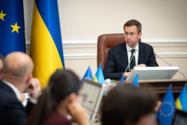 Кабмін виділив 4,9 млрд грн на підтримку громад: які отримають в першу чергу
