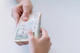 Зарплатные долги на тысячи дел: какие отрасли стали главными должниками
